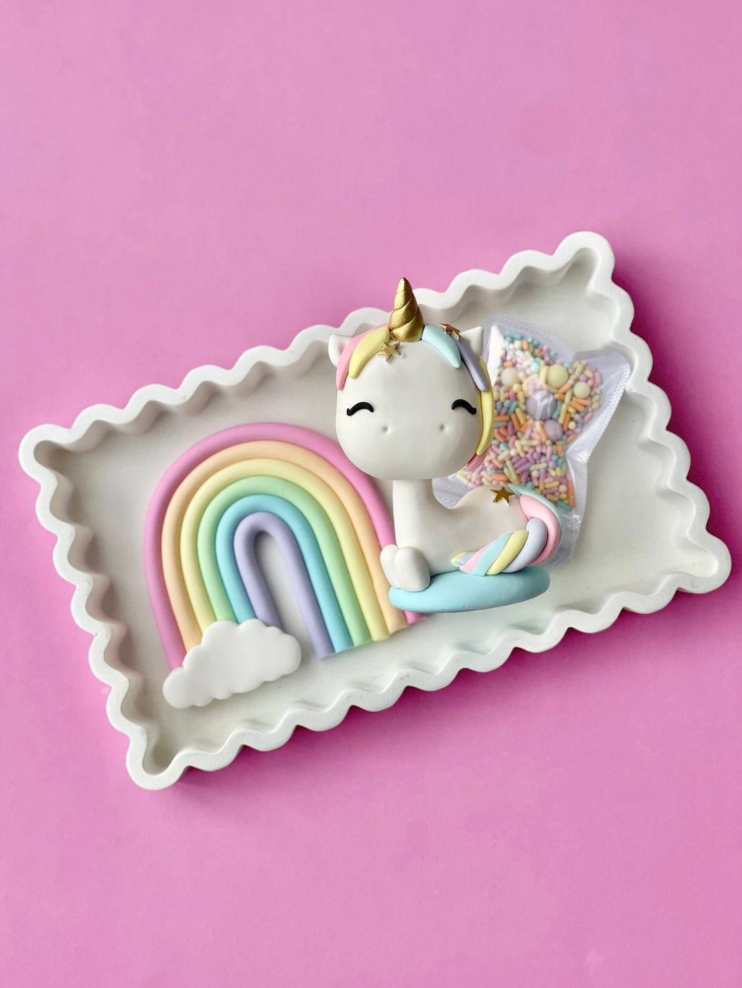pastel-unicorn-party-box-hello-cakers